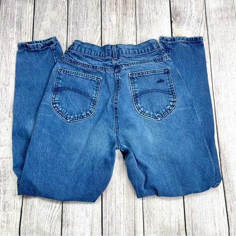 Vintage Chic Blue Denim High Waisted Tapered Leg Mom Jeans Size 8 Etsy vintage-chic-blue-denim-high-waisted-tapered-leg-mom-jeans-size-8-etsy
