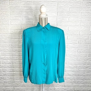 Vintage Blue Pleated Long Sleeve Collared Button Up Shirt Shoulder Pads Medium