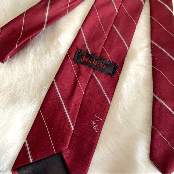 Vintage John Weitz Red and White Striped Necktie - image 4