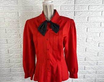 Chemise vintage Essex Junction rouge à manches longues et boutons, années 80, nœud papillon noir, taille 10