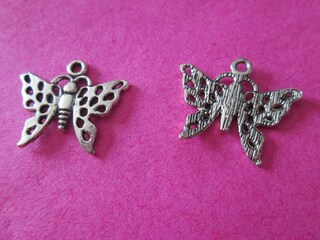 FASHEWELRY 52 Ciondoli Rotondi Piatti In Metallo Con Lettere