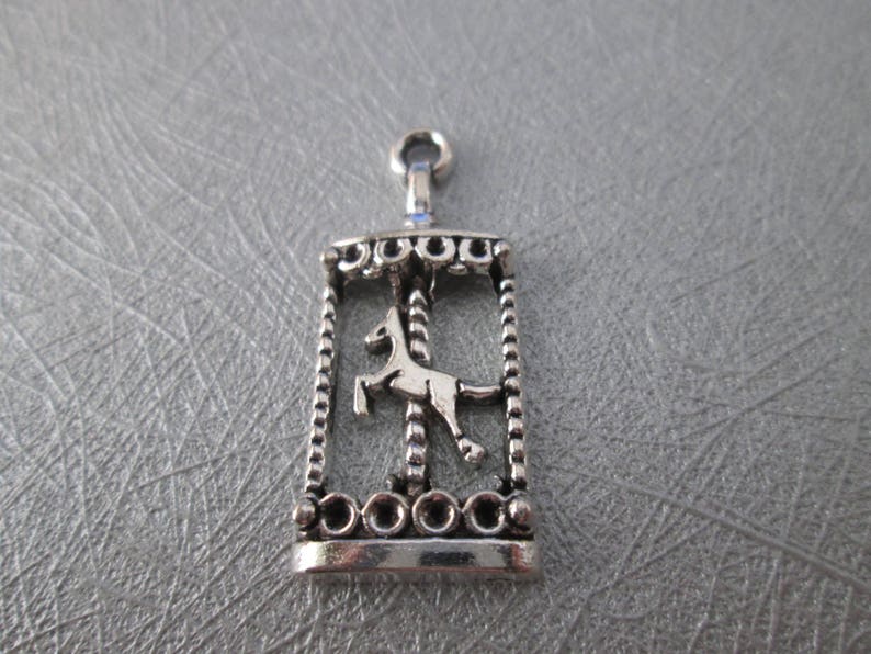 5 charms / silver metal horse-drawn pendant 32 x 18 mm image 1