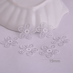 4 flower prints in painted metal 19 mm 7 colors White