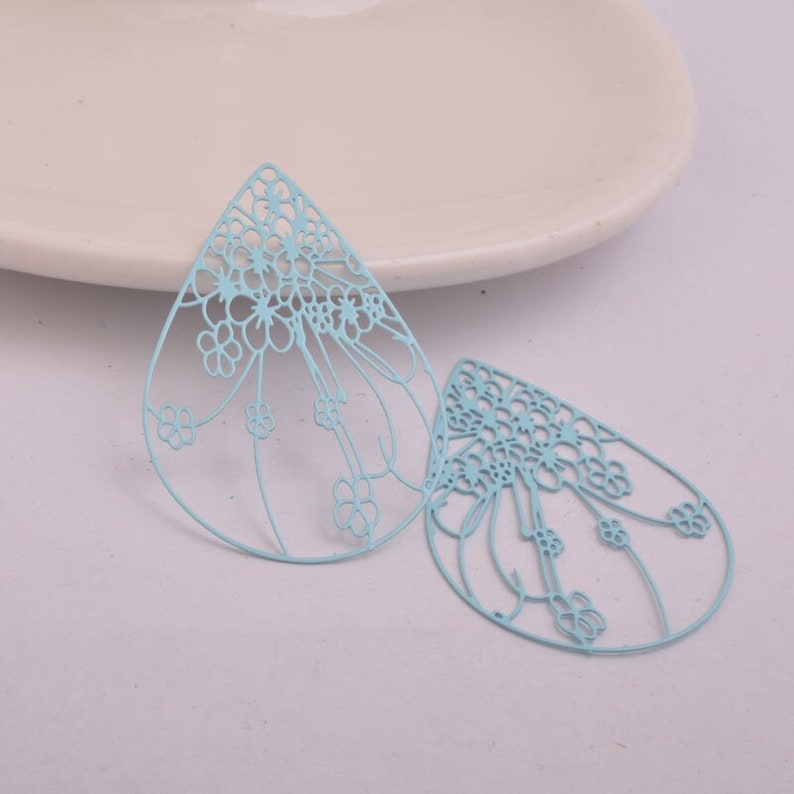 2 drops drops sky blue flower prints 40 x 28 mm metal