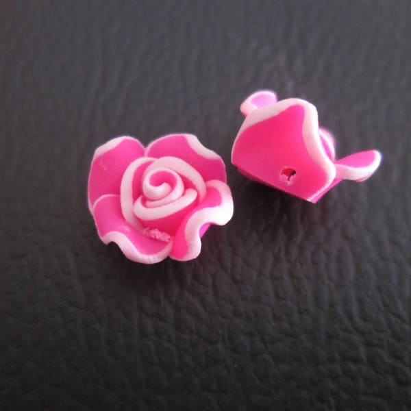 2 perles fleur rose en fimo rose foncé et blanche 12mm