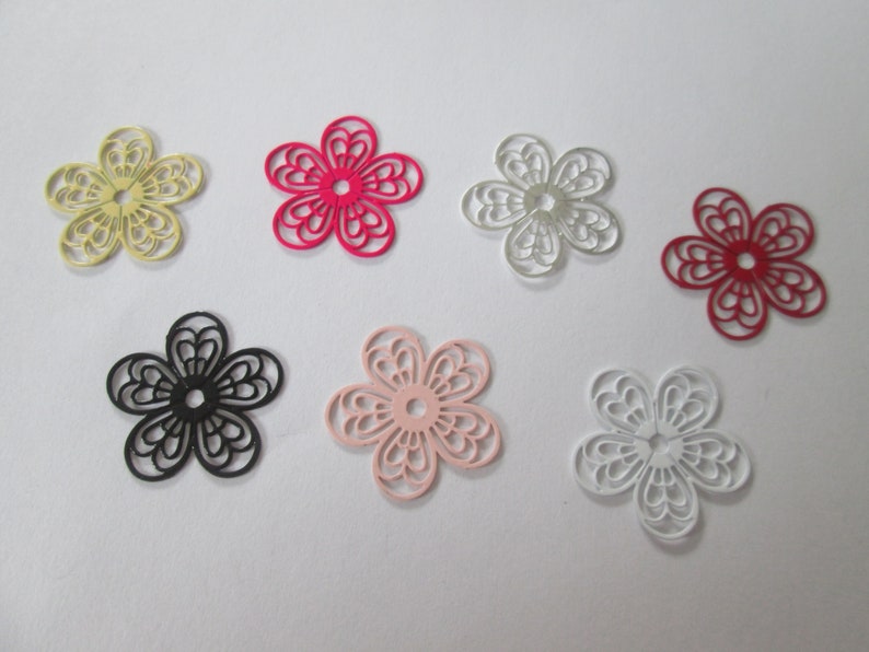 4 Blumendrucke aus lackiertem Metall 19 mm 7 Farben Bild 1