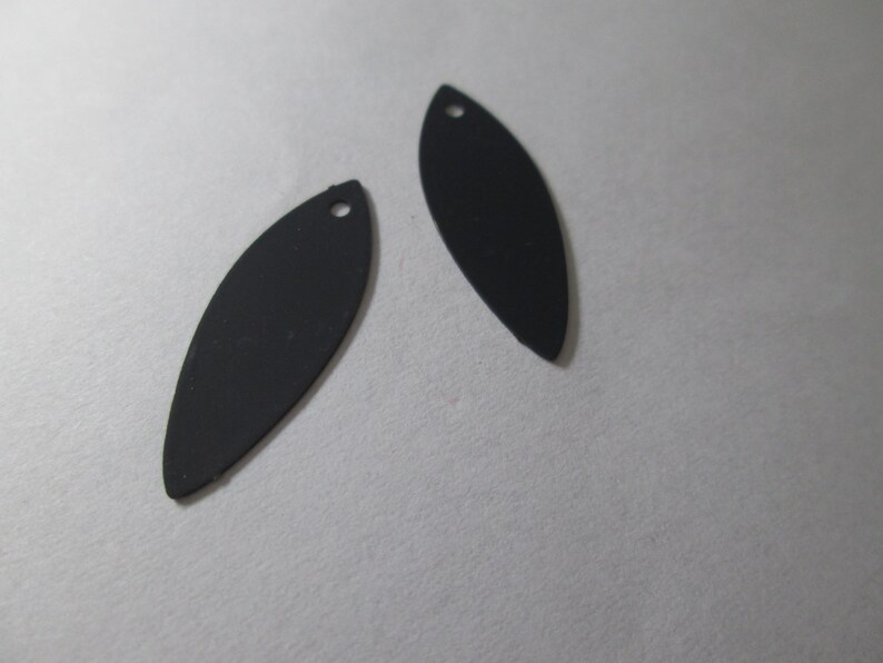 2 metal painted Midnight blue color 27 x 10 mm oval prints