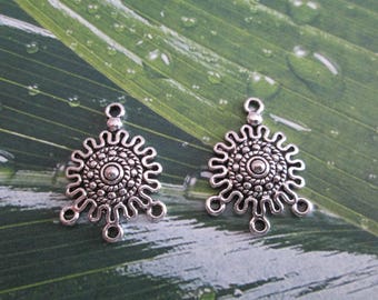 2 Beaux connecteurs ronds soleil Inca métal argenté de 26*18*2mm pour Boucles d'oreilles