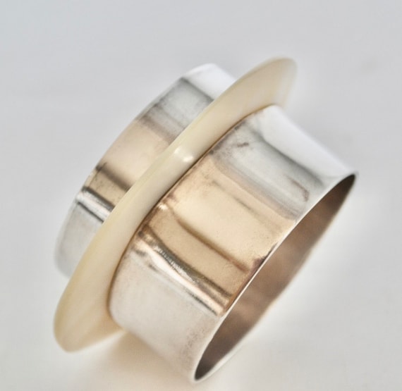 Stunning Solid Silver Bangle Johnson Matthey Mall… - image 1