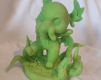 Cthulhu figurine with resin base - standing cthulhu