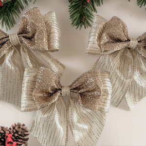 Christmas tree bows 5.5&quot; inches.  Luxury champagne gold wired ribbon
