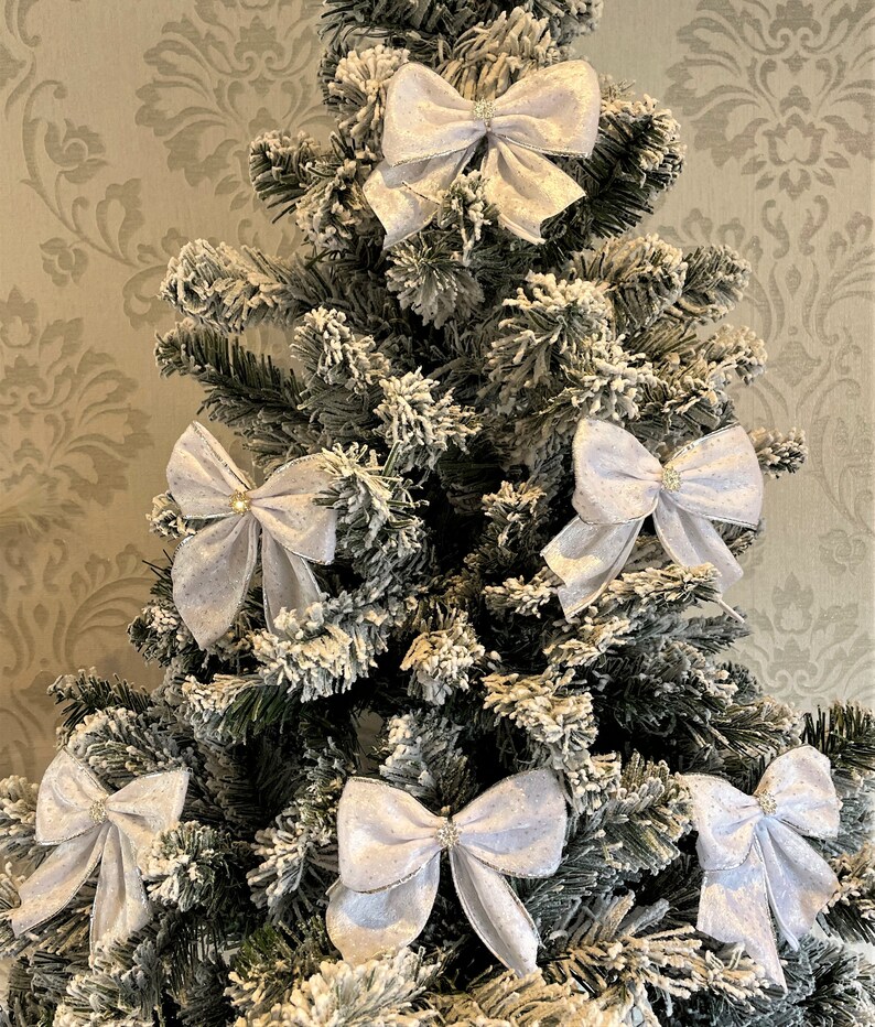 Luxury White/silver Edge Velvet Tie on Christmas Tree Bows 5 - Etsy