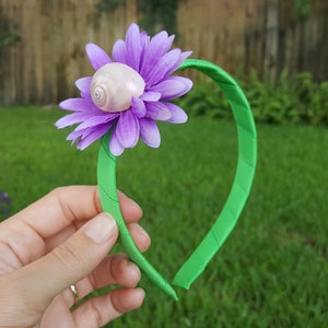 Grün und lila Mond Shell Gänseblümchen Stirnband, Meerjungfrau Mädchen Muschel Blume Haar-Accessoires