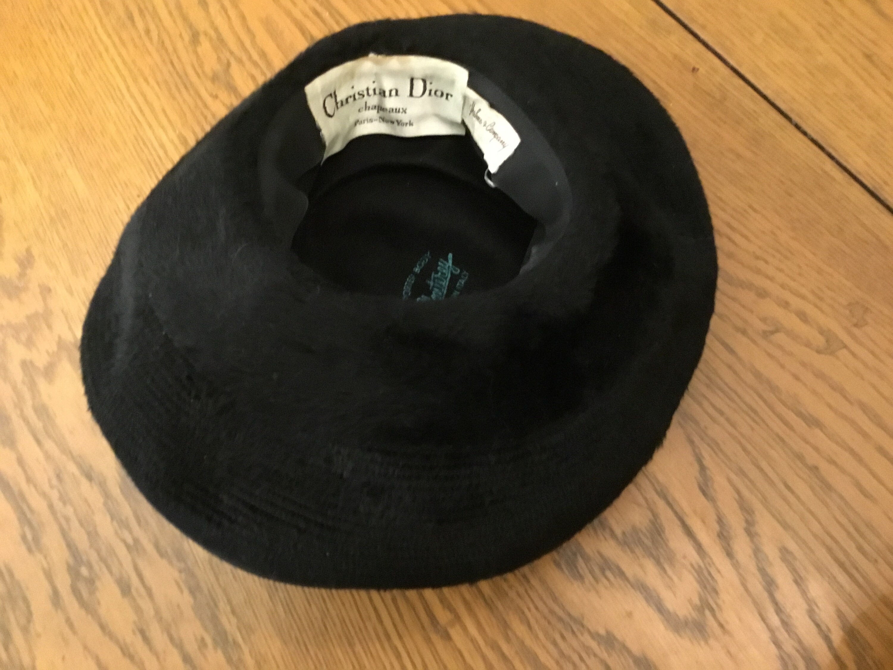 Vintage 1960s Christian Dior Chapeaux Paris New York Black  display picture 1