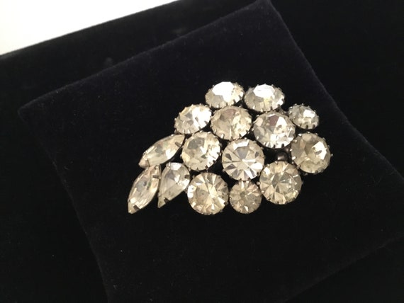 Vintage KARU ARKE clear prong set rhinestone asym… - image 3