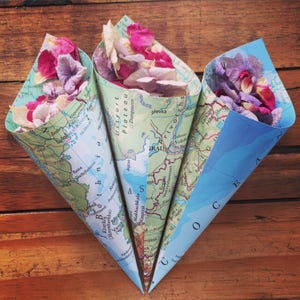 World Map Confetti Cones, Atlas Cones, Travel Wedding Cones, Paper Cones, Petal Cones, Flower Cones, Lavender Toss, Favour Cones