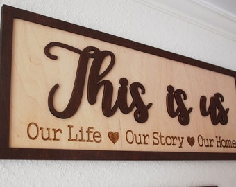 Gerahmtes Schild: 3D This is Us Schild aus Holz