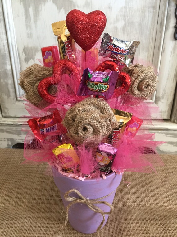 Burlap Flower Candy Bouquet / Candy Bouquet / Candy Pot / Chocolate Bouquet  / Valentine's Day Candy Bouquet/birthday Bouquet/free SHIPPING 