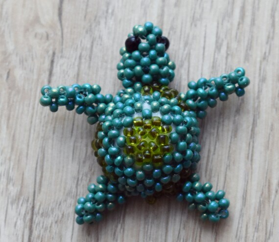 turtle bead keychain
