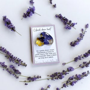 Cadeau de sympathie, cadeau de deuil, coeur de fleur stabilisée, cadeau de deuil, carte de coeur en résine, cadeau de fleur funéraire, pierre d'inquiétude
