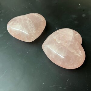 Large Rose Quartz Heart - 225.58 g / 249.83 g - Love&#39;s Stone - Attracting Romanticism and Abundance - Genuine Rose Quartz - High quality