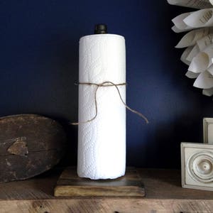 Industrial Pipe Paper Towel Holder. Farmhouse Kitchen, Farmhouse decor, Industrial Kitchen, Rustic Kitchen Decor, Towel Hanger, Towel Rack