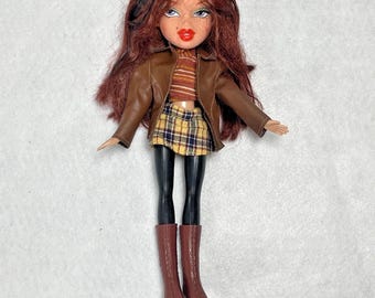 Bratz Meygan Xpress It Vtg 2000s MGA Doll + Clothes, Shoes, Green/Black Streak