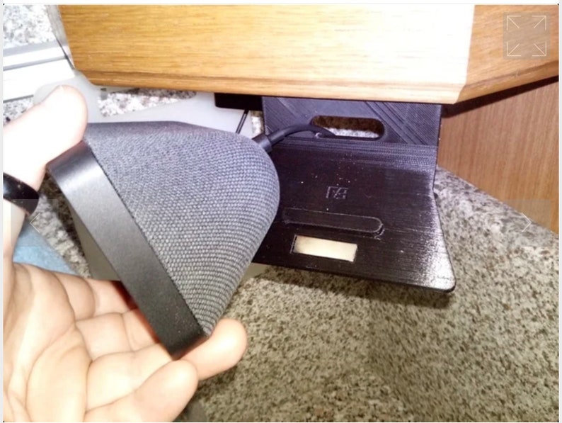 Mount Echo Show 8 Under Cabinet