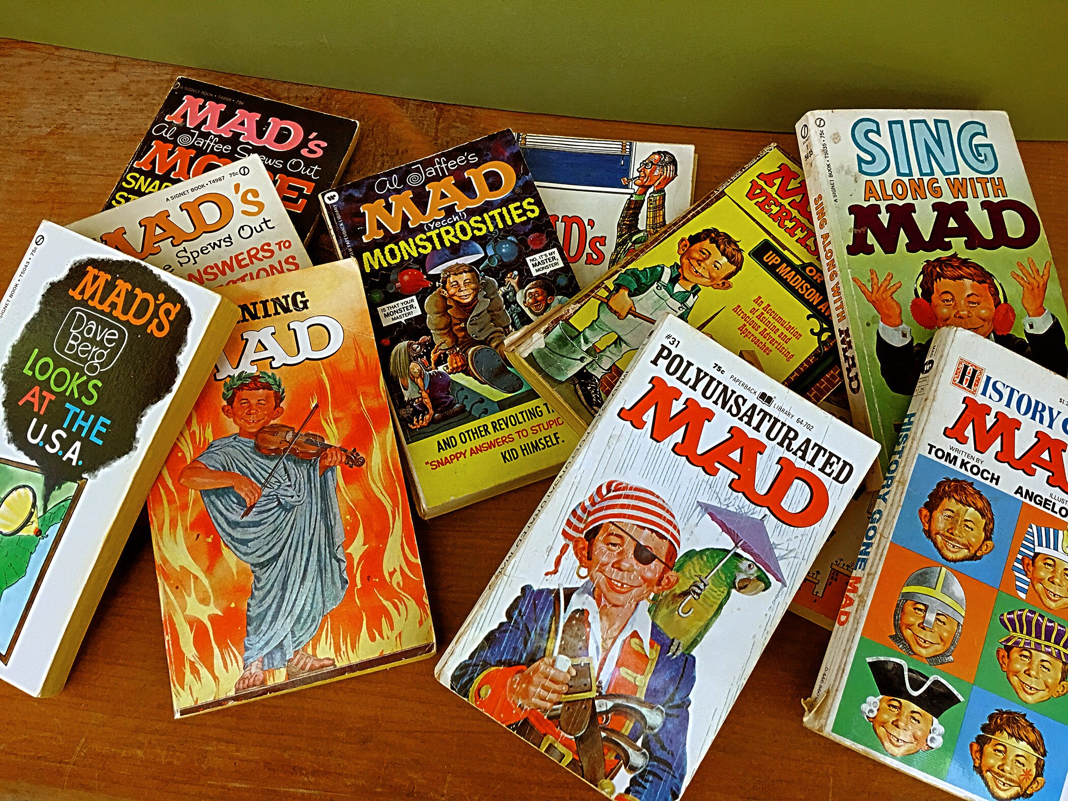 【額縁付き】mad magazine ⑦ A2ポスター 額縁付き】mad magazine ⑦ A2ポスター MAD MAGAZINE CLOSE