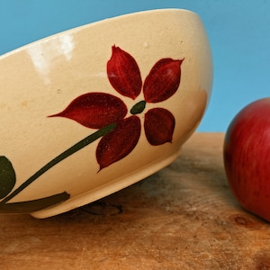 Watt Pottery Starflower #52 Bowl | Salad Cereal Bowl | Oven Ware 52 USA | Made in Crooksville, Ohio | 1950&#39;s American Pottery | Yellow ware