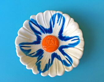 Santa Anita Ware Pottery | Blue and Orange Sunflower Dish | Face in Center | MidCentury California Pottery | Vintage Hippy Happy Dish