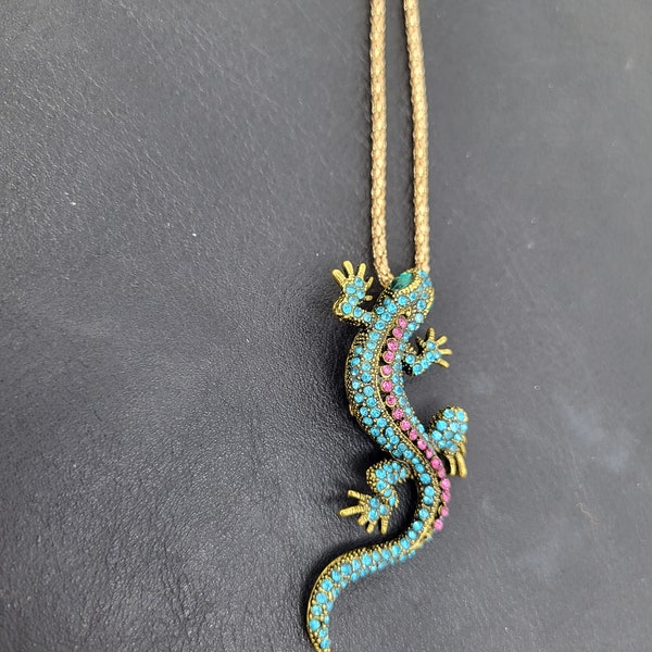 Pendentif lézard/gecko Betsey Johnson