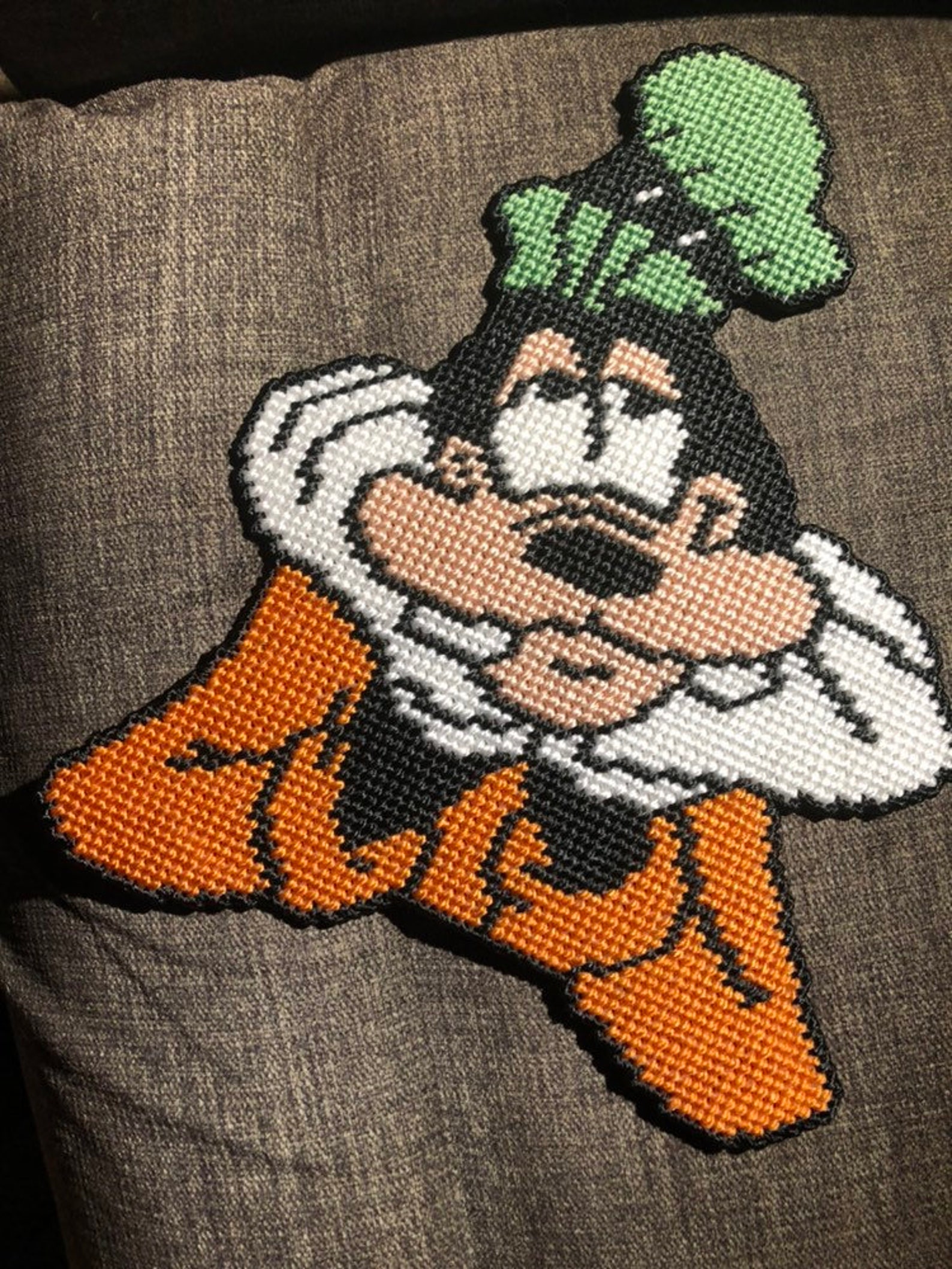 Goofy plastic canvas muur opknoping Etsy