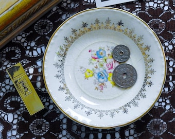Antique Trinket Dish / Shabby Chic Ring Dish / Porcelain Catchall