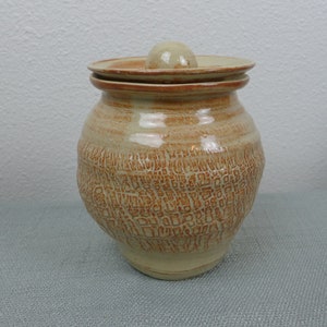 Vintage Ceramic Canister / Vintage Pottery Jar