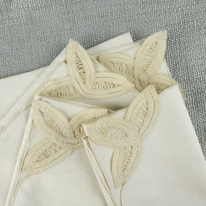 Vintage Linen Dinner Napkins