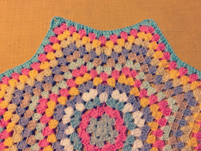 Granny Star Blanket Beginners Crochet image 3