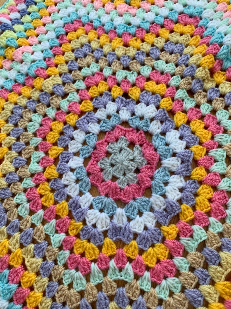 Granny Star Blanket Beginners Crochet image 6