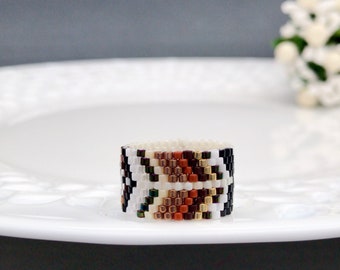 Feather wide ring Beaded Native style ring Beige brown gold jewelry American beadwork Custom size ring Ethnic jewelry style