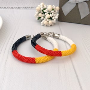 Native Medicine Wheel style bracelet Crochet beaded jewelry Men&#39;s bracelet Unisex boho style jewelry American traditional jewelry
