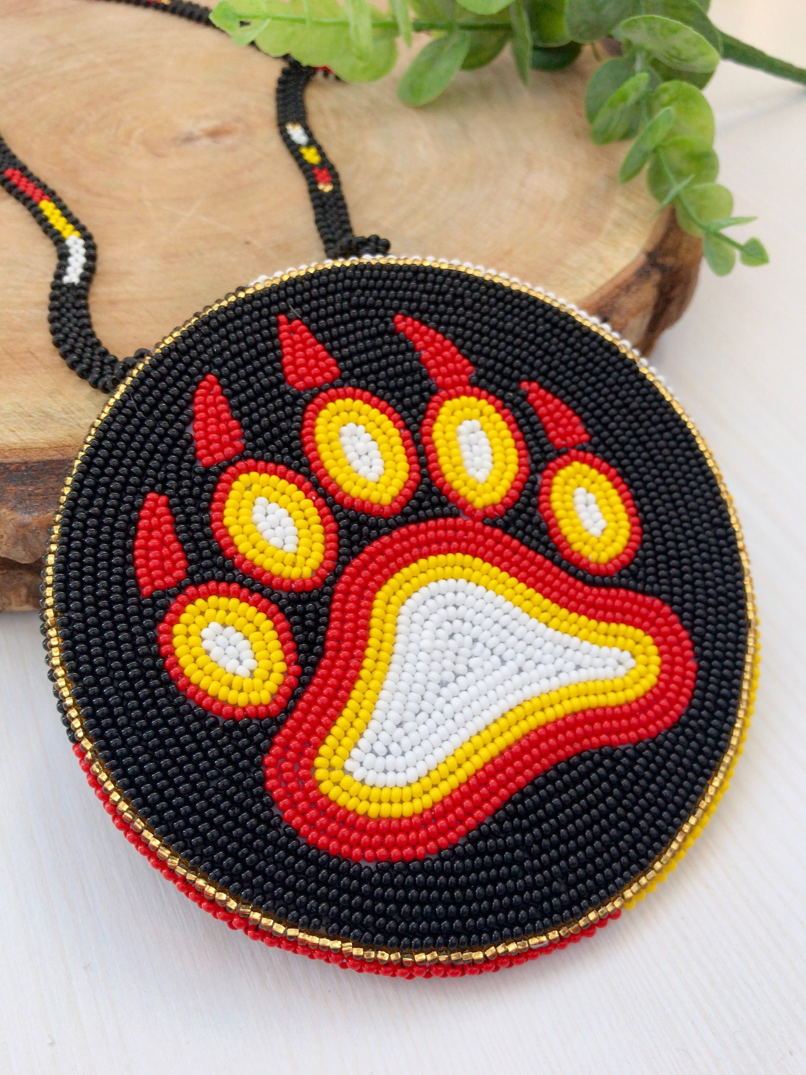 Bear Paw Medallion Native Medicine Wheel Style Beadwork Large Etsy Canada