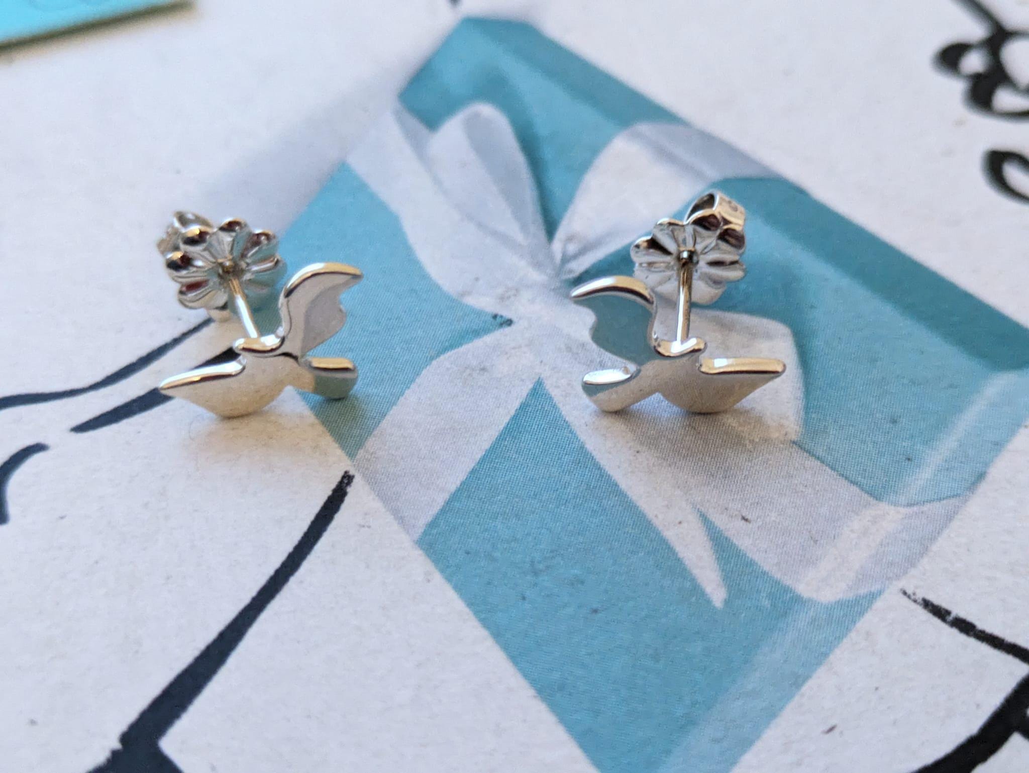 Tiffany & Co. ボウ ピアス 片耳　箱無し Tiffanys and Co Bow Earrings - Etsy