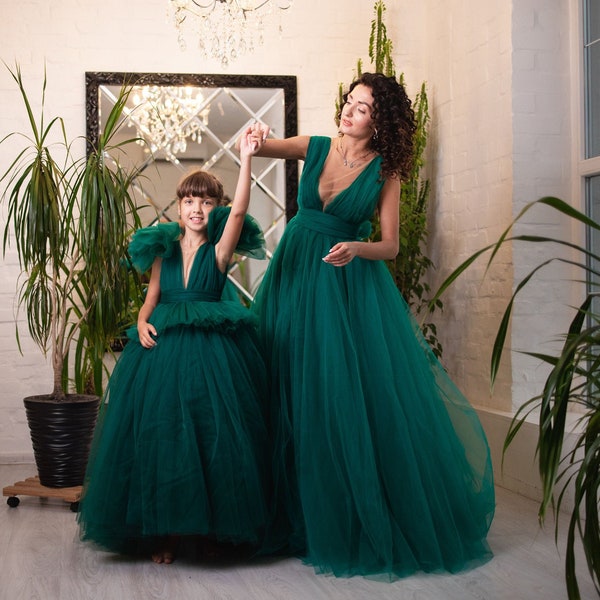 Mommy And Me Dresses For Photoshoot, Emerald Green Tulle Dress, Mother Daughter Matching Gowns, Formal Dress, Wedding Guest Dress,Tutu Dress