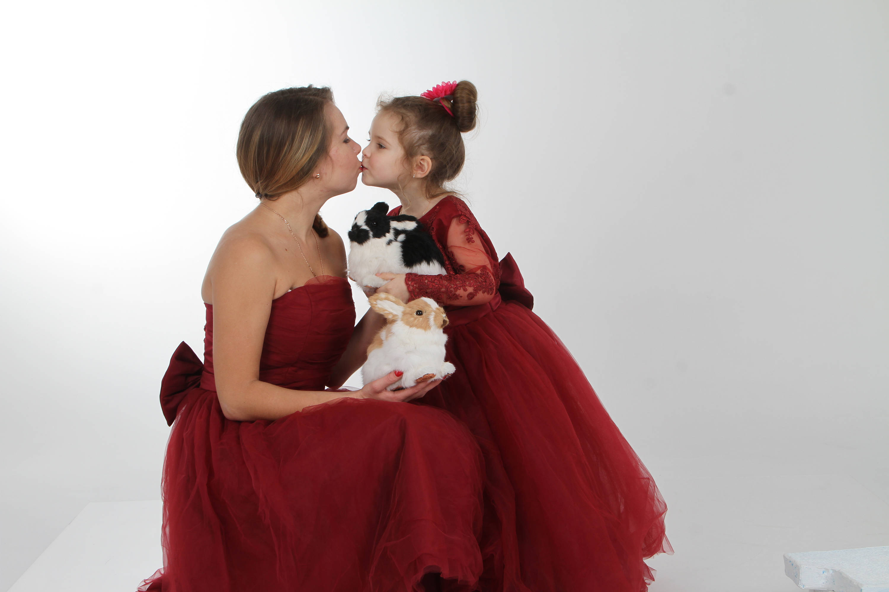 burgundy mommy and me dress Burgundy Mother daughter matching dresses, Mommy and me outfits, Mother daughter dress, Photo shoot, Tulle dress, Tiered skirt, Cloud dress