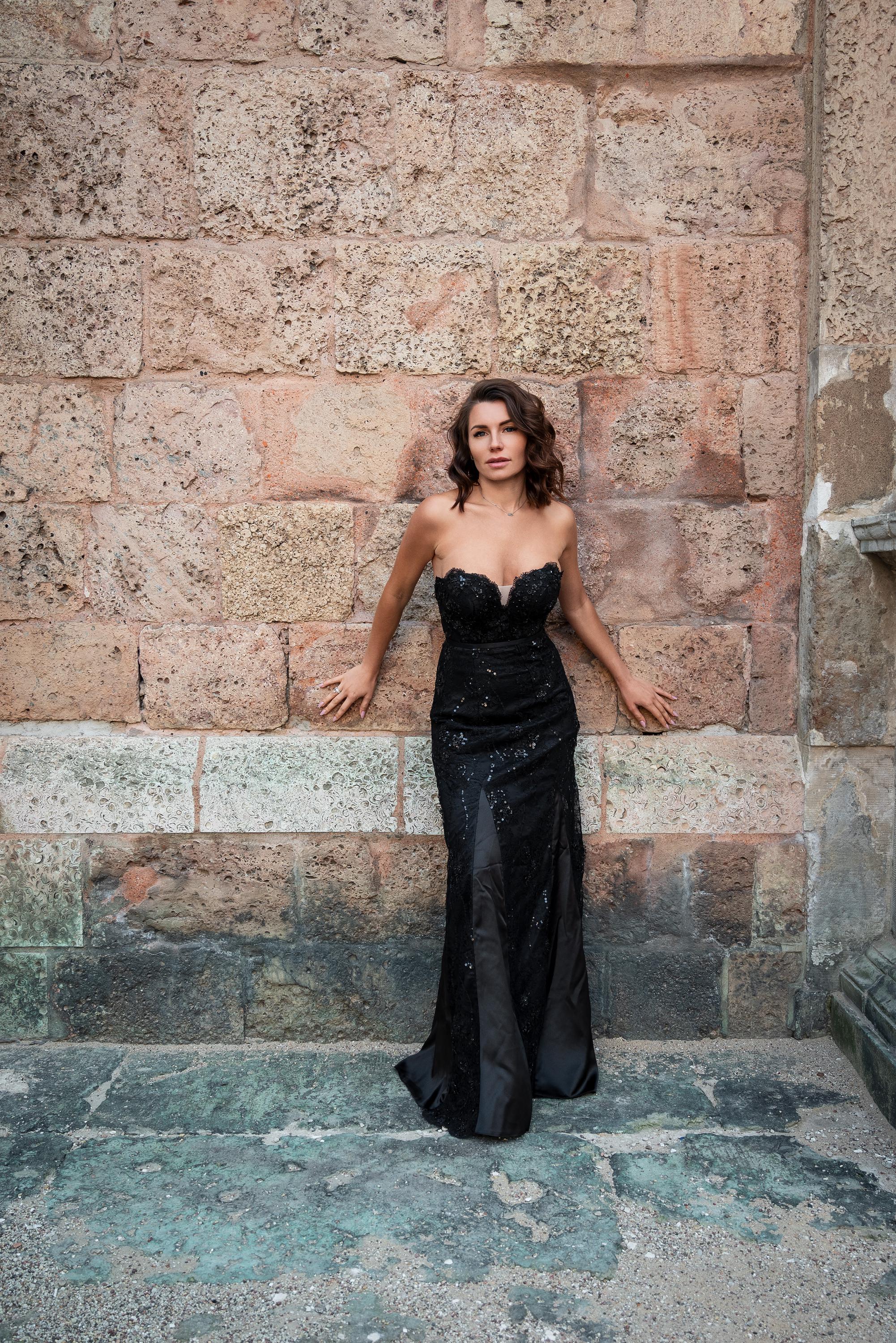 black dresses for masquerade party Victorian Ball Costumes Victorian Rococo Costumes Dress Girl's Costume Masquerade Ball Gown this dress will turn heads and make you stand out at any prom or special event Masquerade Ball: black dress edition