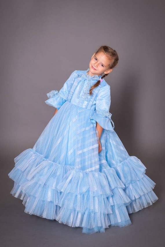 princess polly baby blue dress Blue Floral Midi Dress Outfit – Summer Dress Inspiration