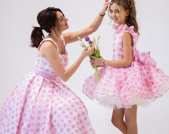 Pink Mommy And Me Barb Dresses, Pink Photoshoot Tutu Dress, Mother Daughter Matching Princess Outfit, Pink Barby Dress, Romantic Dresses