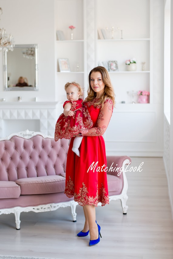 mother and baby girl matching christmas outfits