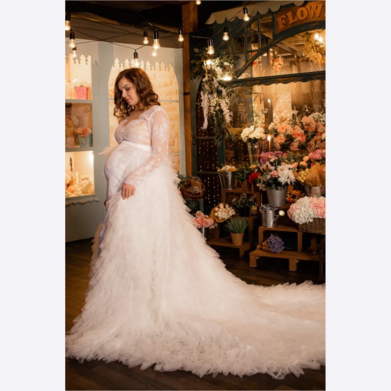 Off White Maternity Wedding Dress With Ruffles Empire Waist Wedding Lace Dress Tulle Tiered Maternity Gown Baby Shower Ruffled Dress Etsy