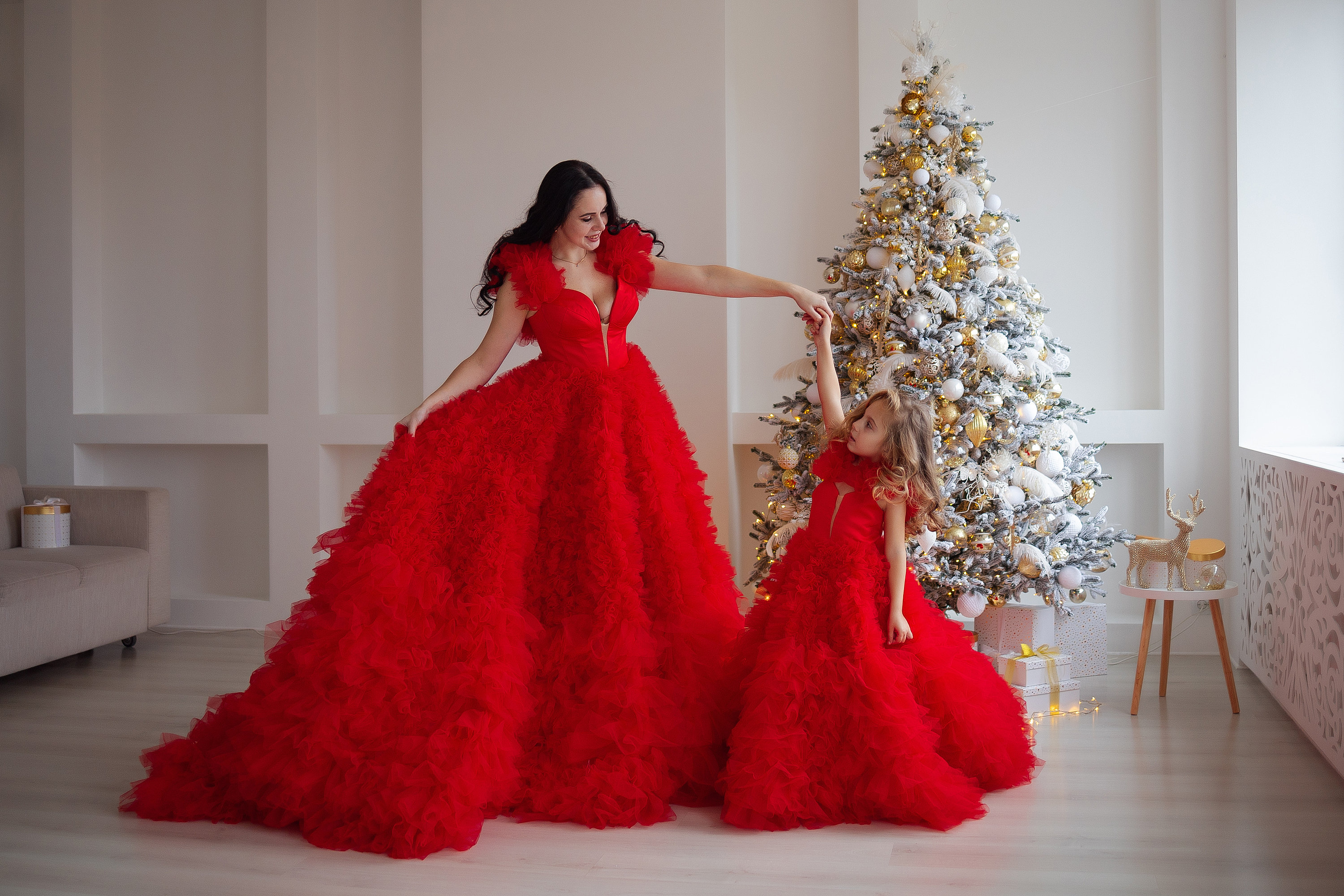 long red christmas dress RED CHRISTMAS DRESS W FITTED WAIST